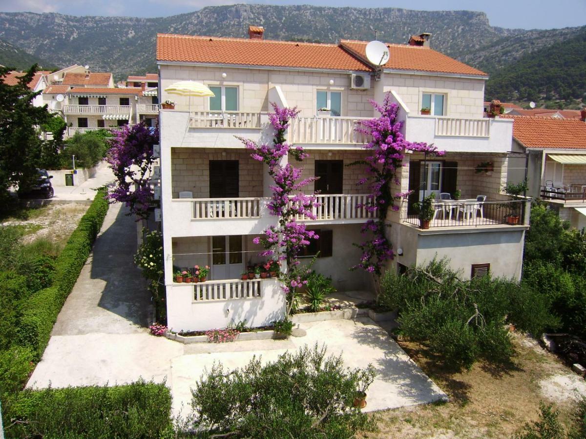 Apartments Katarina Bol Esterno foto